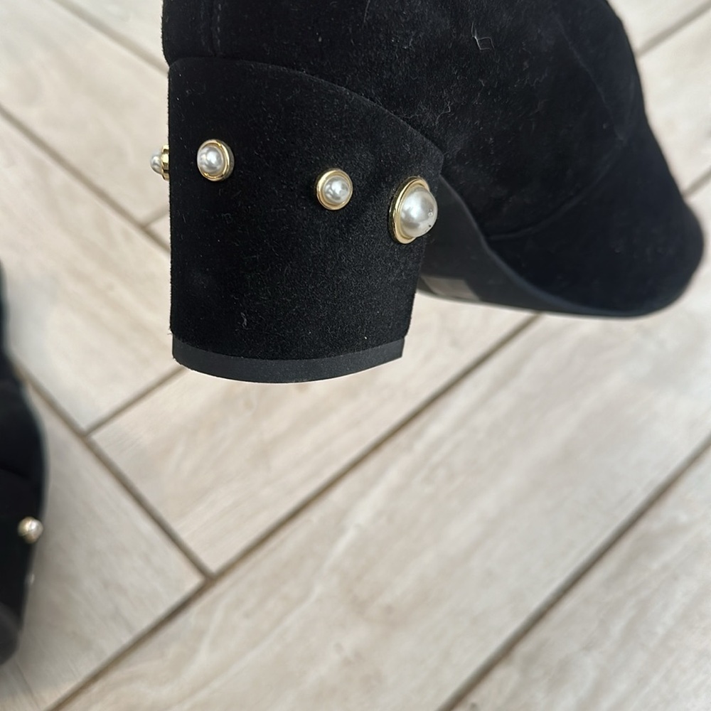 Size 39.5 Stuart Weitzman ankle boots with Pearls - Picture 2 of 4